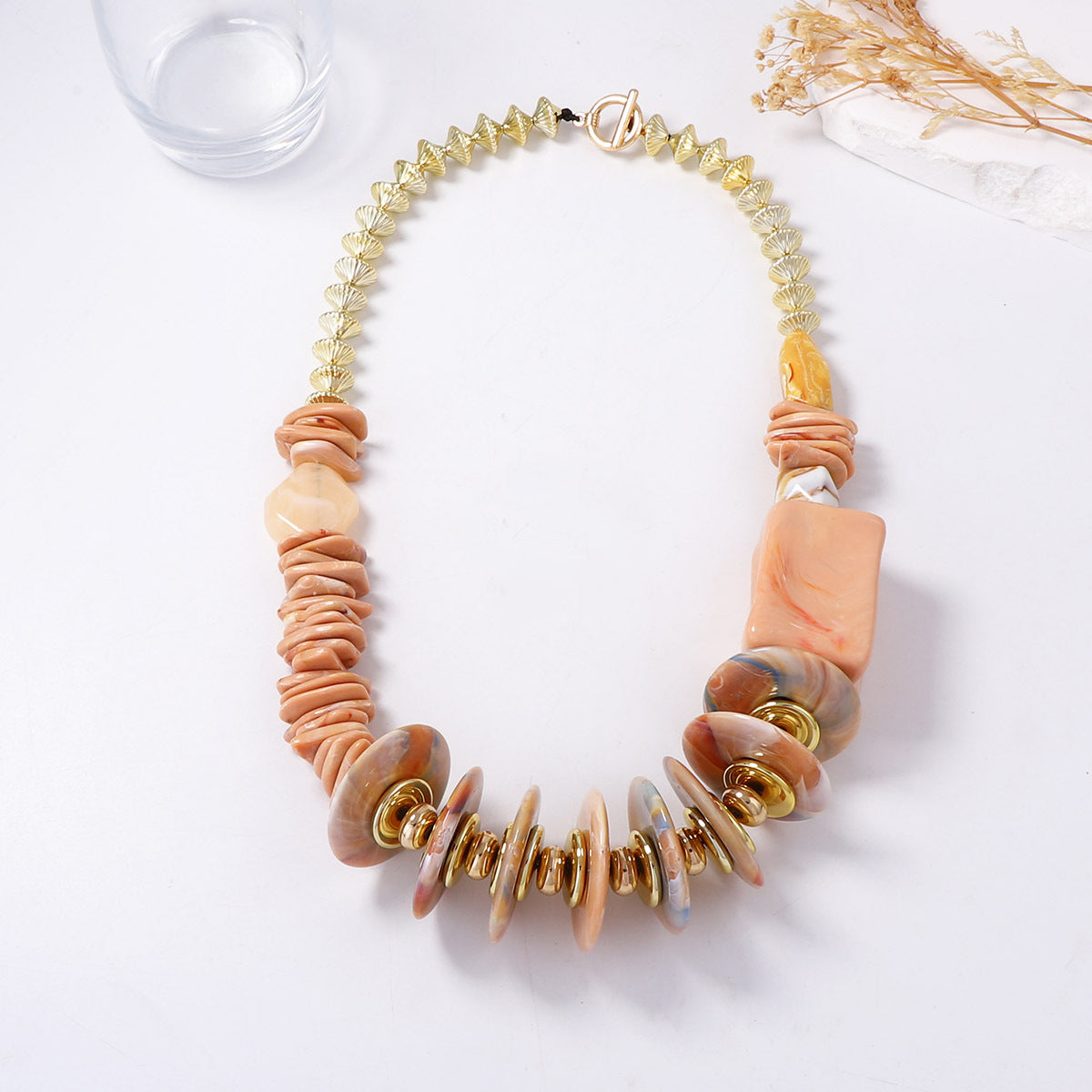 Exaggerated High-End Unique Design Geometric Square & Round Resin Plastic Intertwined Handmade Necklace for Women – Perfect for Fashion Enthusiasts!