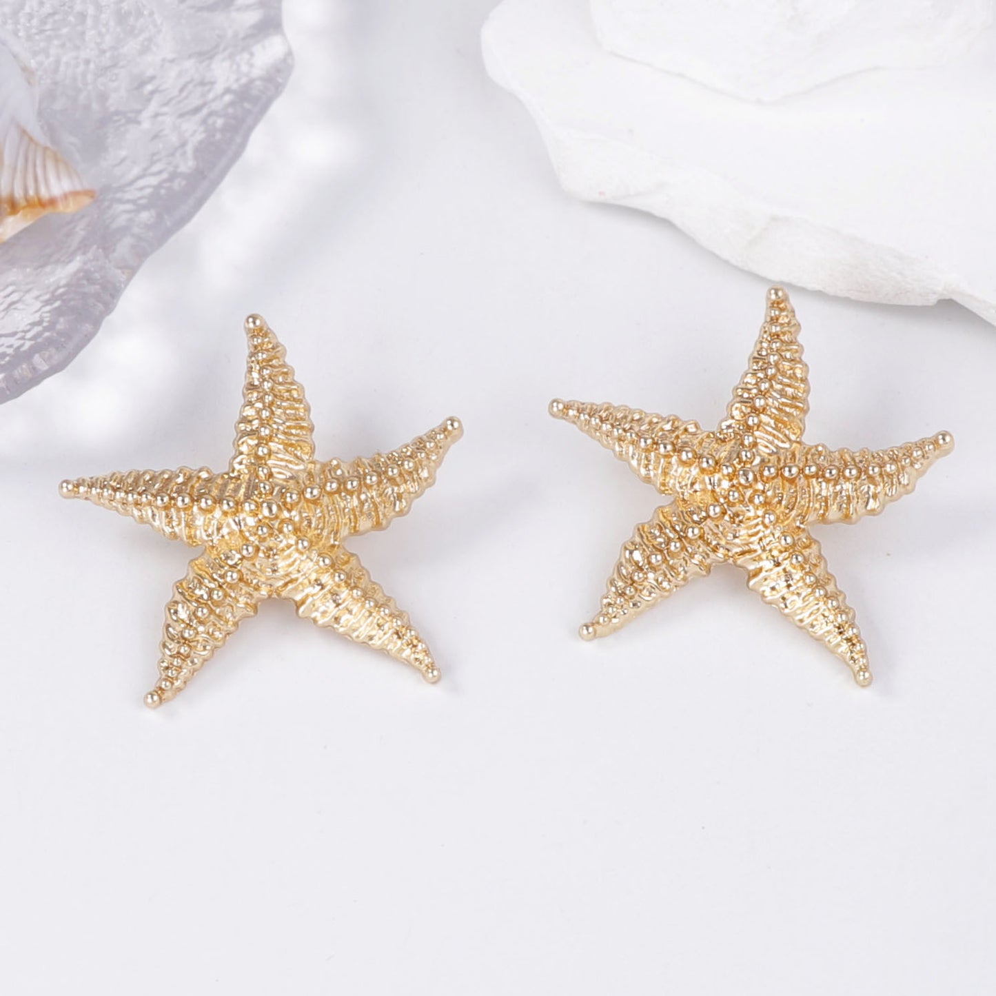 Minimalist Ocean-Inspired Vacation Jewelry Set: Unique Alloy Starfish Pendant Necklace and Earrings for Effortless Summer Style