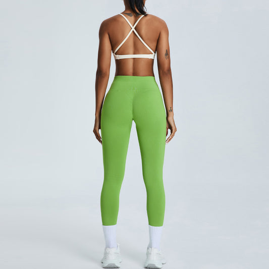 Elevate Your Workout with Our Fitness Apparel Set Back Supporting Sports Bra Butt Lifting Leggings and Figure Hugging Yoga Pants for Comfort and Performance