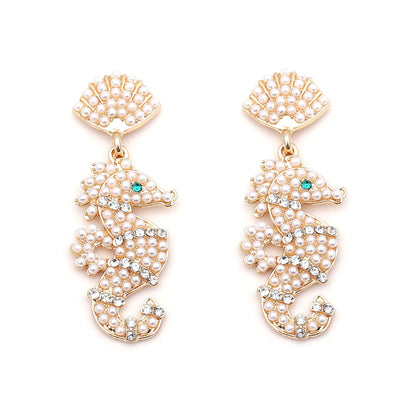 Chic  Eco-Friendly Seahorse Earrings with Pearl Accents – Unique, Luxurious, and Playful Design Perfect for Any Occasion