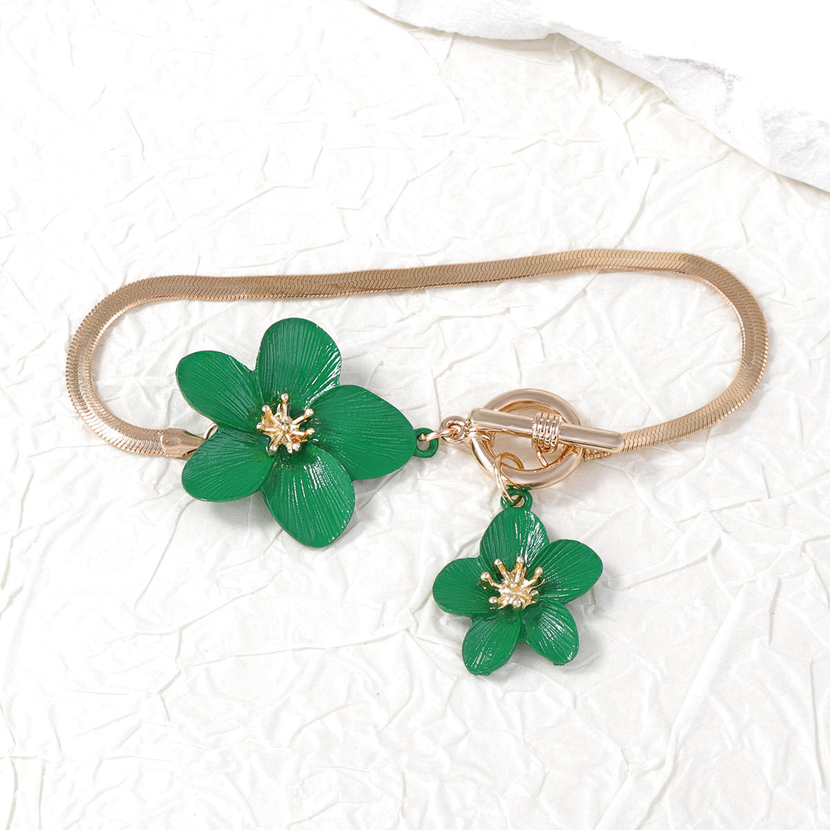 Chic Fresh Fuchsia Flower Bracelet - Unique, Sweet, and Luxurious Summer Accessory for Trendy Young Women