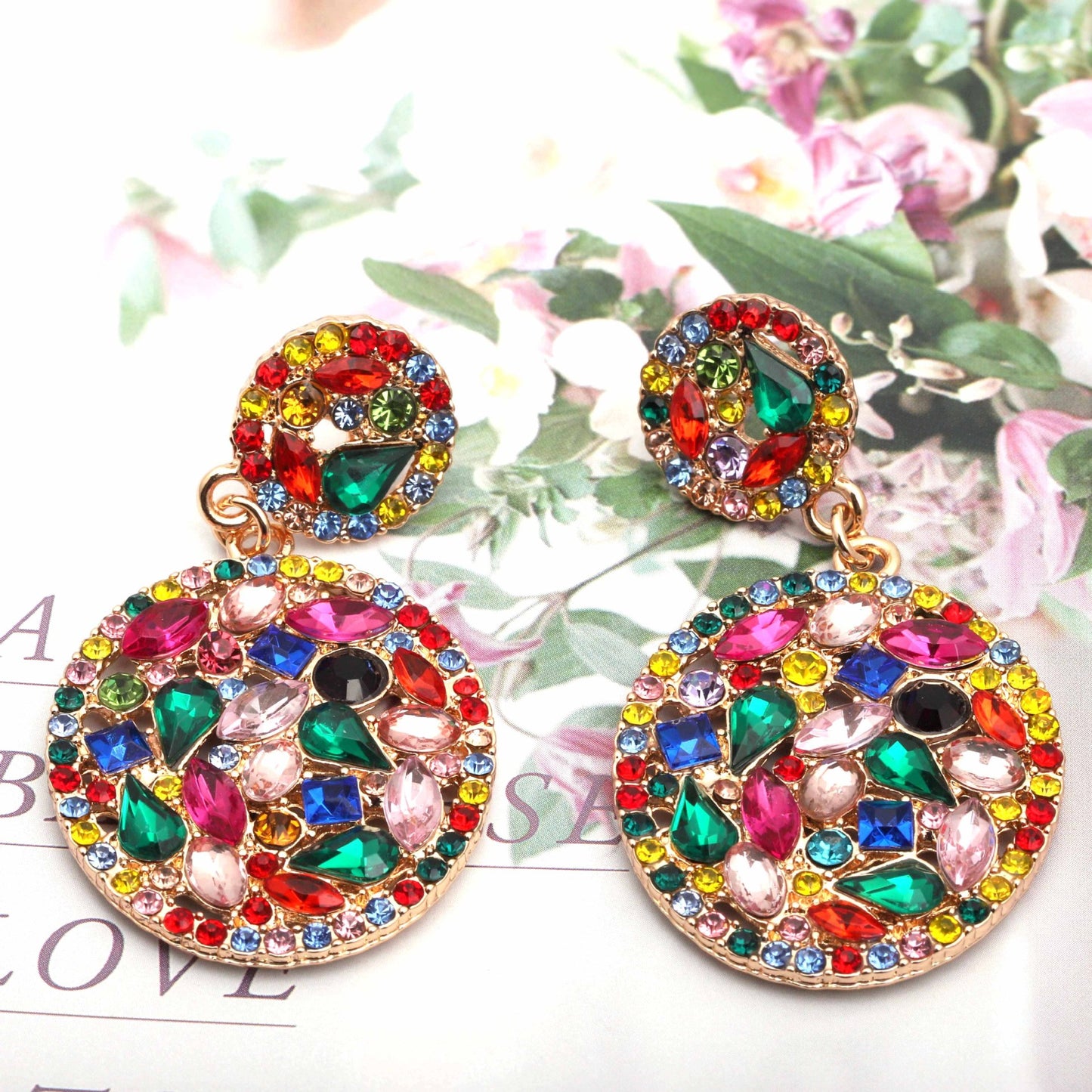 Exaggerated Personality Creative Vintage Geometric Crystal-Studded Alloy Earrings - Unique Statement Jewelry for All Occasions