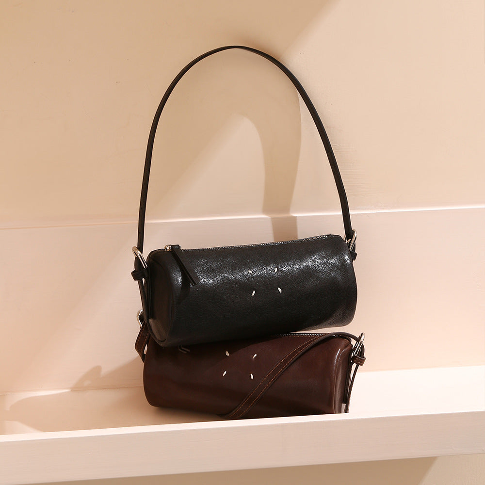 Genuine Leather Women's Crossbody Bag Spacious and Versatile Design in Classic Colors for Any Occasion