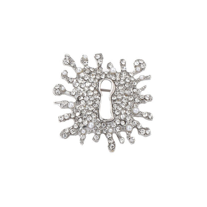 Elegant Vintage Alloy Full Diamond Lock Keyhole Brooch - Luxurious and Sophisticated Women’s Accessory for Timeless Style