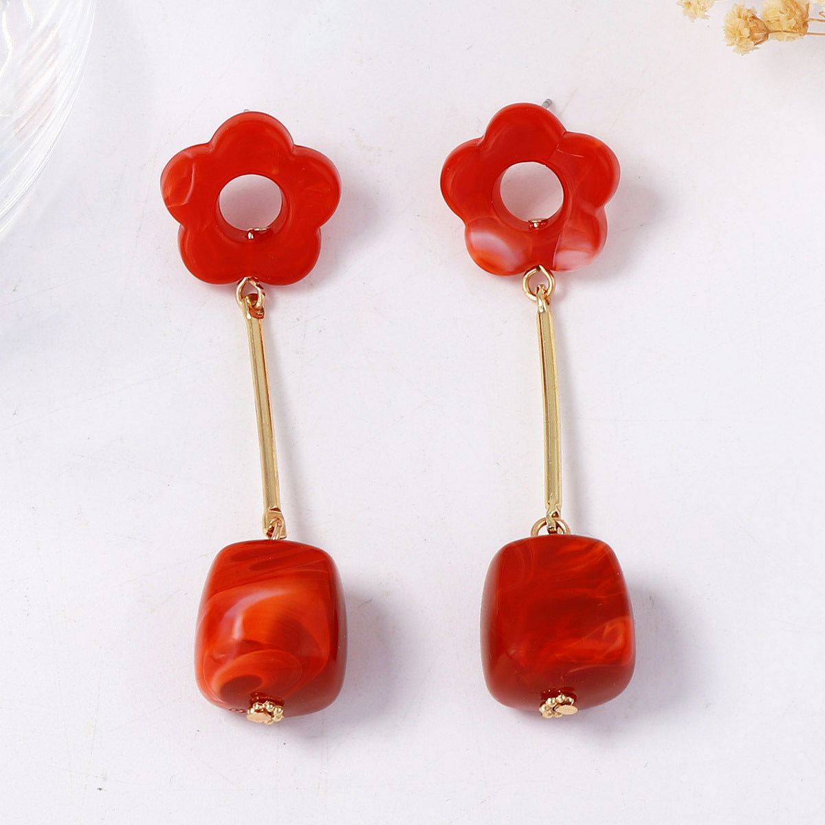 Chic Geometric Floral Resin Dangle Earrings – Stylish, Lightweight & Versatile Jewelry for Everyday Wear