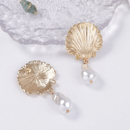 Chic Minimalist Alloy Shell Pearl Pendant Earrings - Elegant Ocean-Inspired Jewelry for Beach and Vacation Wear