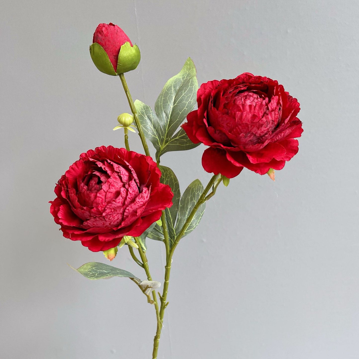 Realistic 3-Head Peony Artificial Flowers – Stunning Faux Floral Decor for Home, Photography Props, and Soft Furnishings