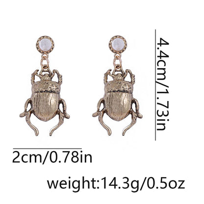 Unique Vintage-Inspired Alloy Beetle Earrings with Faux Pearl Accents – Distinctive and Eye-Catching Accessories for Your Individual Style