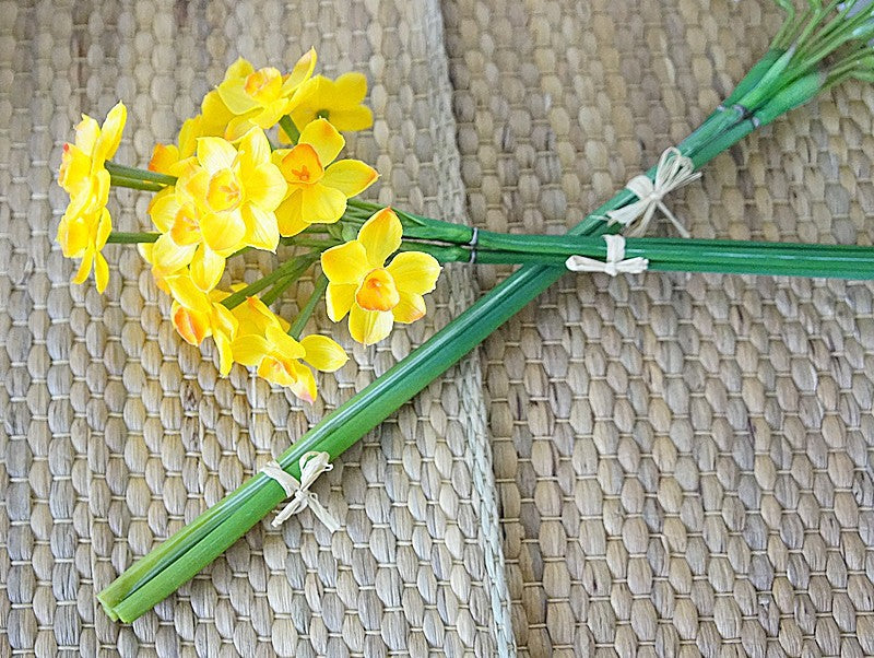 Realistic Faux Daffodil Flowers - Soft Touch Latex Daffodil Home Decor, Perfect for Weddings and Events