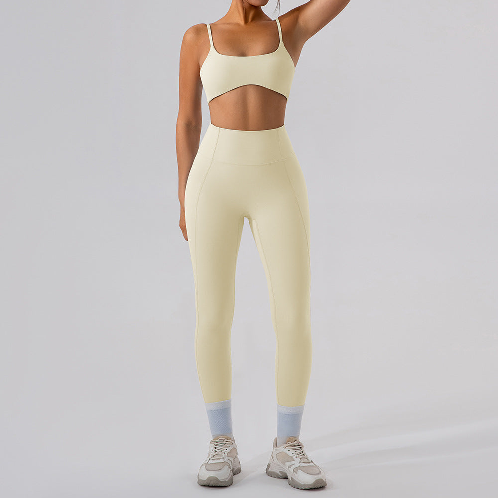 Quick Dry Form Fitting Yoga Outfit with Back Design Women's Compression Running and Fitness Training Set for Optimal Performance