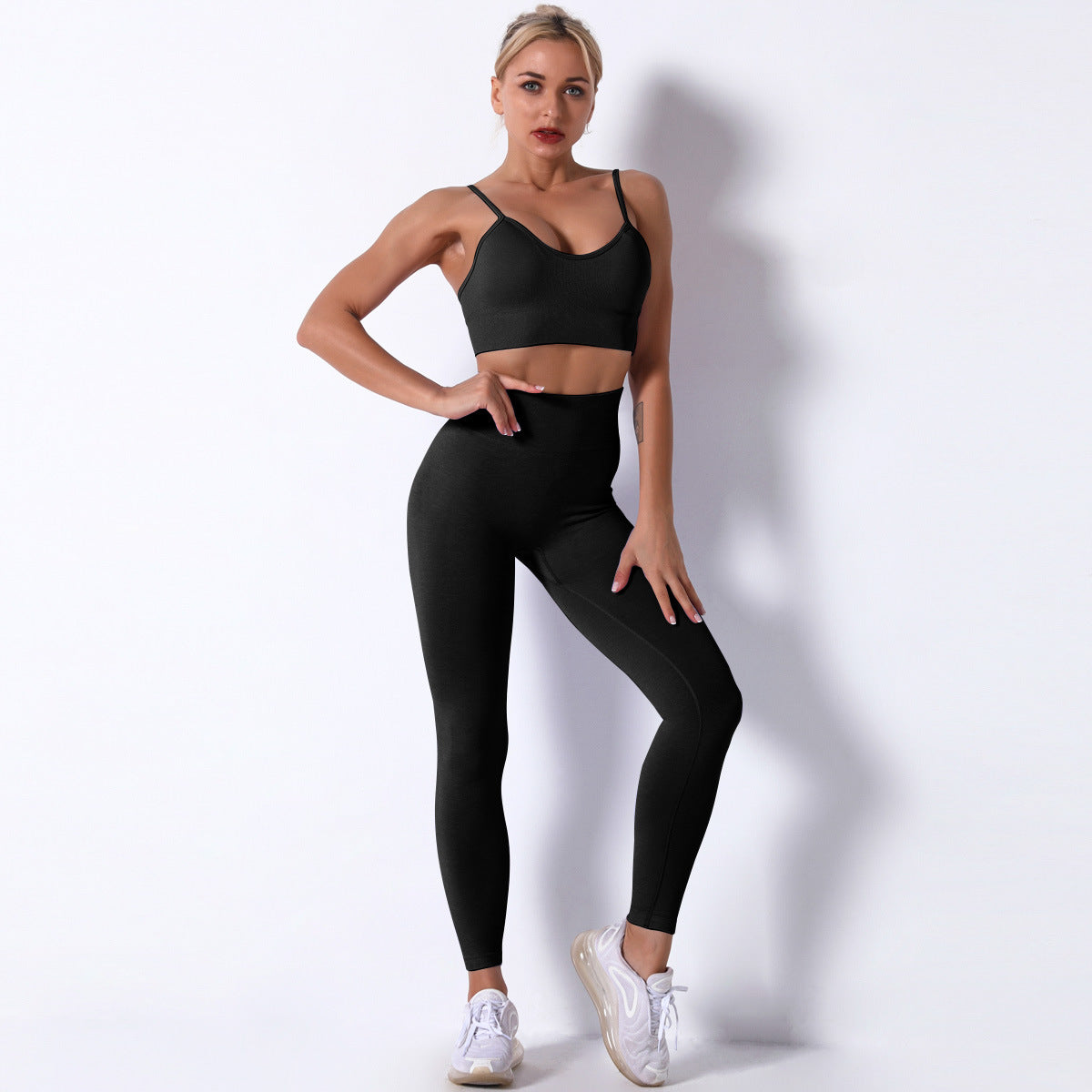 Low Cut Back Support Bra and High Waisted Peach Lift Yoga Pants Set for Comfort and Performance in Your Fitness Routine