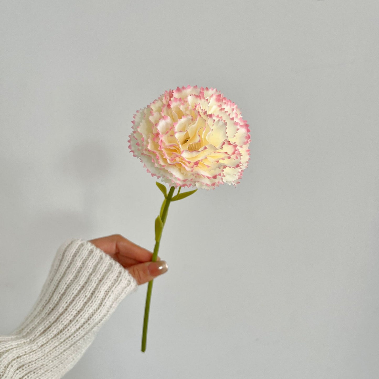 Single Stem Realistic Carnation Flower - Perfect for Home Décor in Bedrooms, Living Rooms, and Dining Tables - Stunning Artificial Floral Arrangement for Long-Lasting Beauty