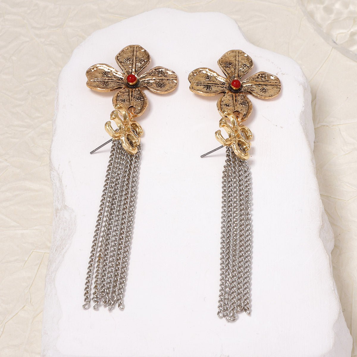 Bohemian Vintage Style Distressed Floral Long Tassel Chain Earrings - Exquisite Lightweight Luxury Jewelry to Elevate Your Look