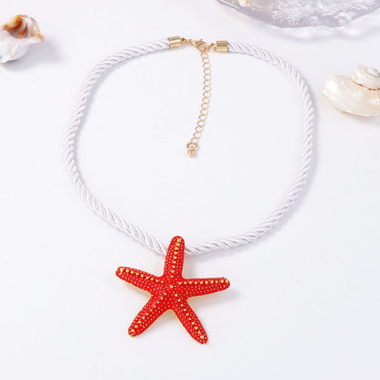 Stylish Ocean-Inspired Starfish Pendant Necklace for Women - Minimalist Resin and Alloy Casual Jewelry for Any Occasion
