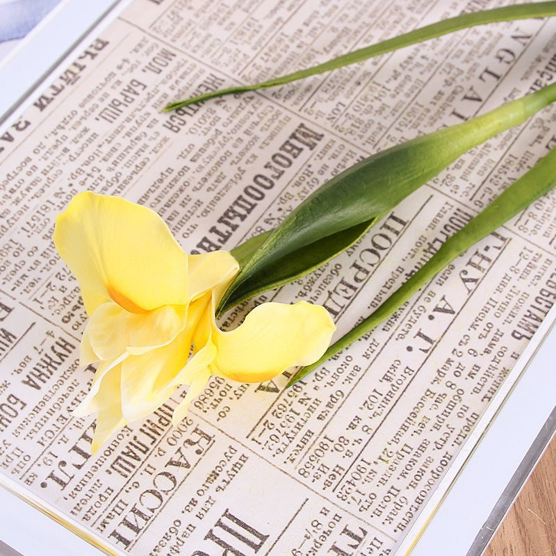 Realistic Artificial Irish Iris Décor -  PU Touch, Perfect for Weddings and Home Décor