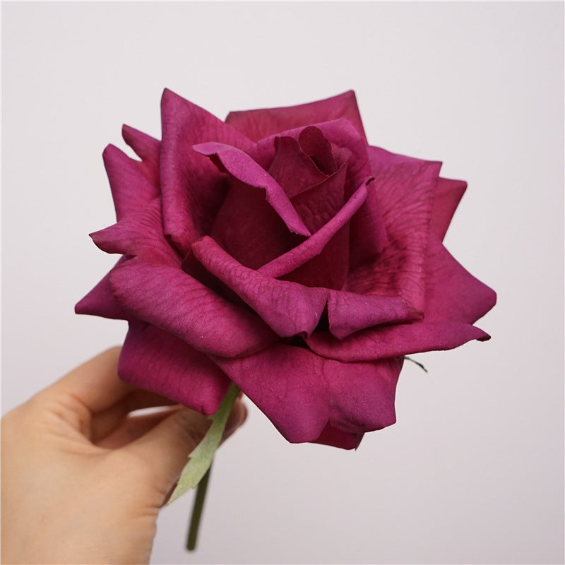 High-Quality Touch and Moisture-Resistant Short-Stem Rose Flowers for Wedding Decor and Home Decoration - Elegant Floral Props for Weddings and Special Events