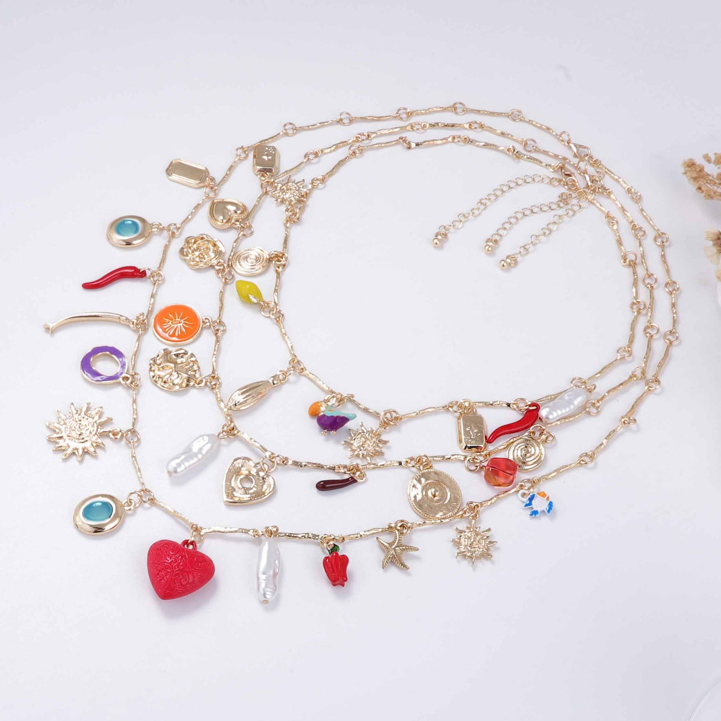 Charming Vintage-Inspired Red Heart and Sunflower Alloy Pendant Necklace - Versatile Layered Design for Unique Personal Style