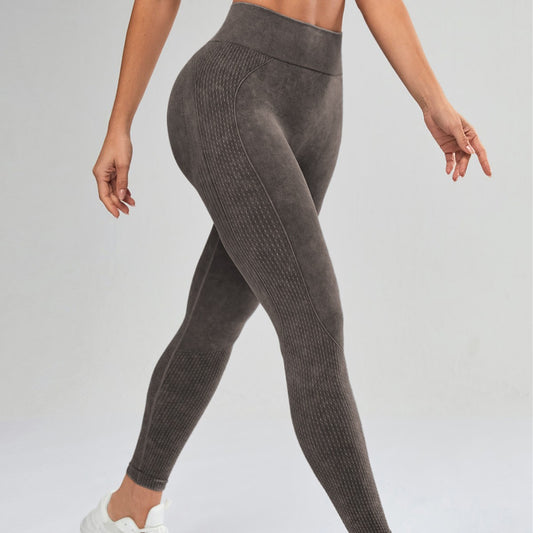 High Waisted Seamless Yoga Pants for Women Sand Washed Peach Butt Lifting Fitness Leggings with Stripes for Comfort and Style in Outdoor Workouts