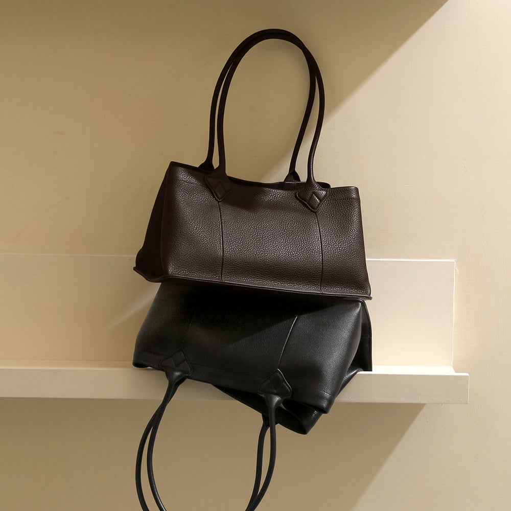 Genuine Leather Tote Bag for Women Spacious Multi Purpose Handbag Commuter Shoulder Bag with Luxe Appeal