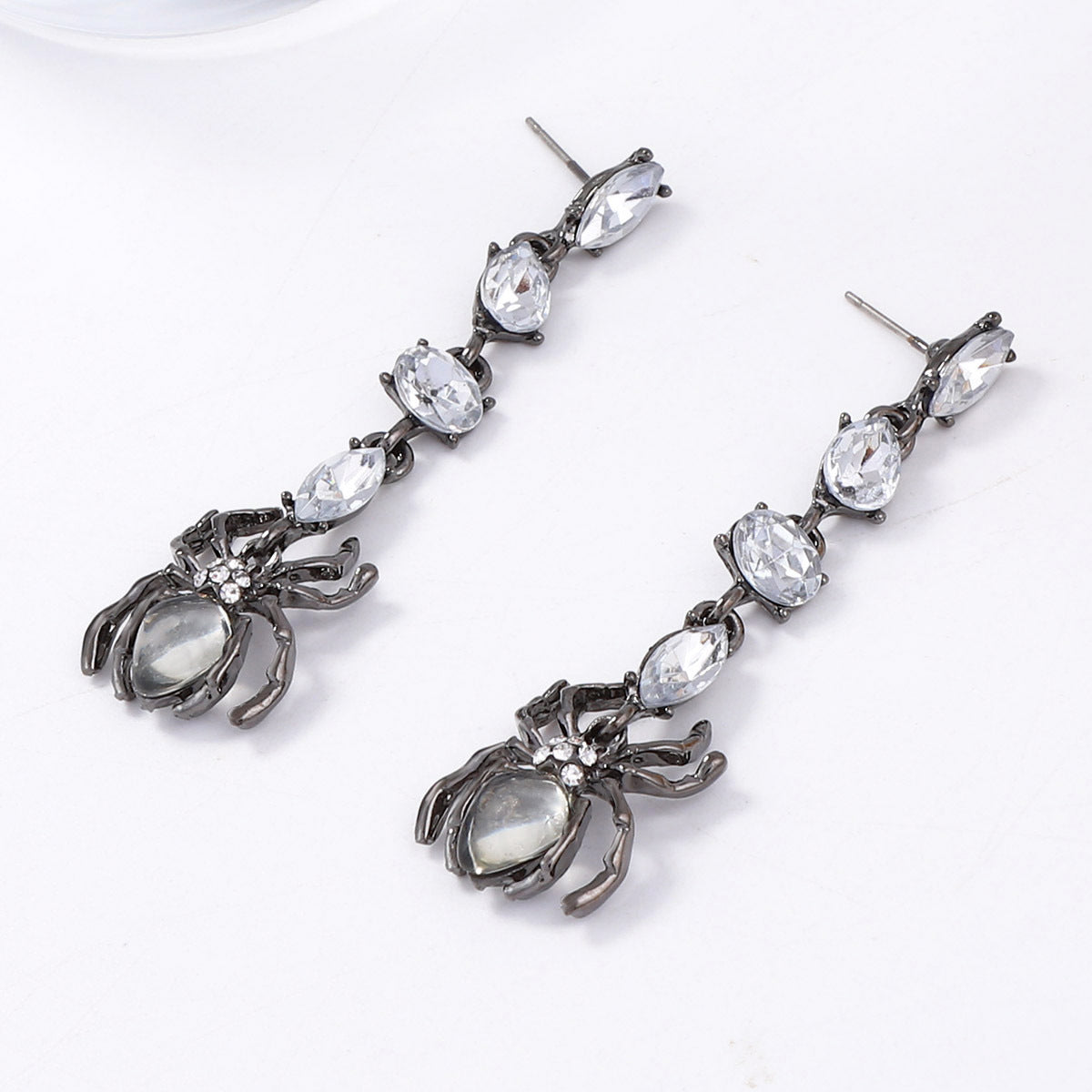 Elegant Dark-Themed Halloween Spider Earrings with Alloy and Zircon Stone Accents – Perfect Gift for Women’s Festivities