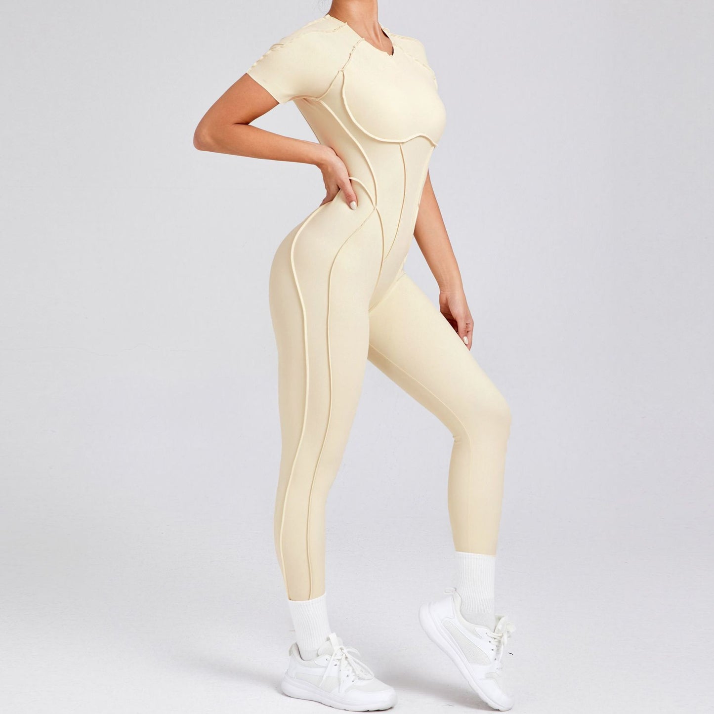 High Performance Long Sleeve One Piece Yoga Jumpsuit with Sculpted Back Design for Fall and Winter for Activewear Workout and Yoga Enthusiasts