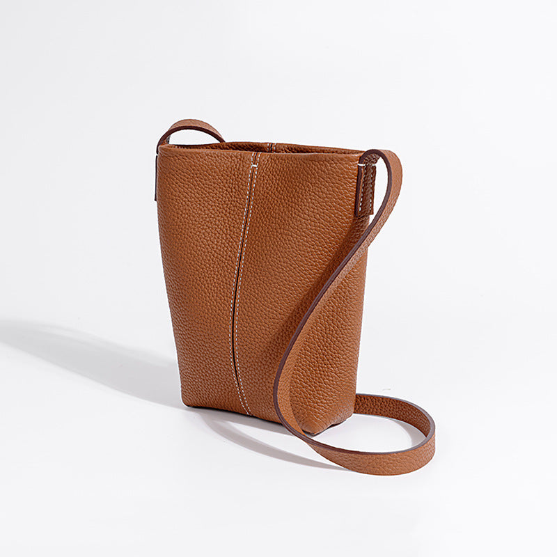 Minimalist Genuine Leather Crossbody Phone Bag for Women Compact Versatile and Mini Purse for Everyday Use