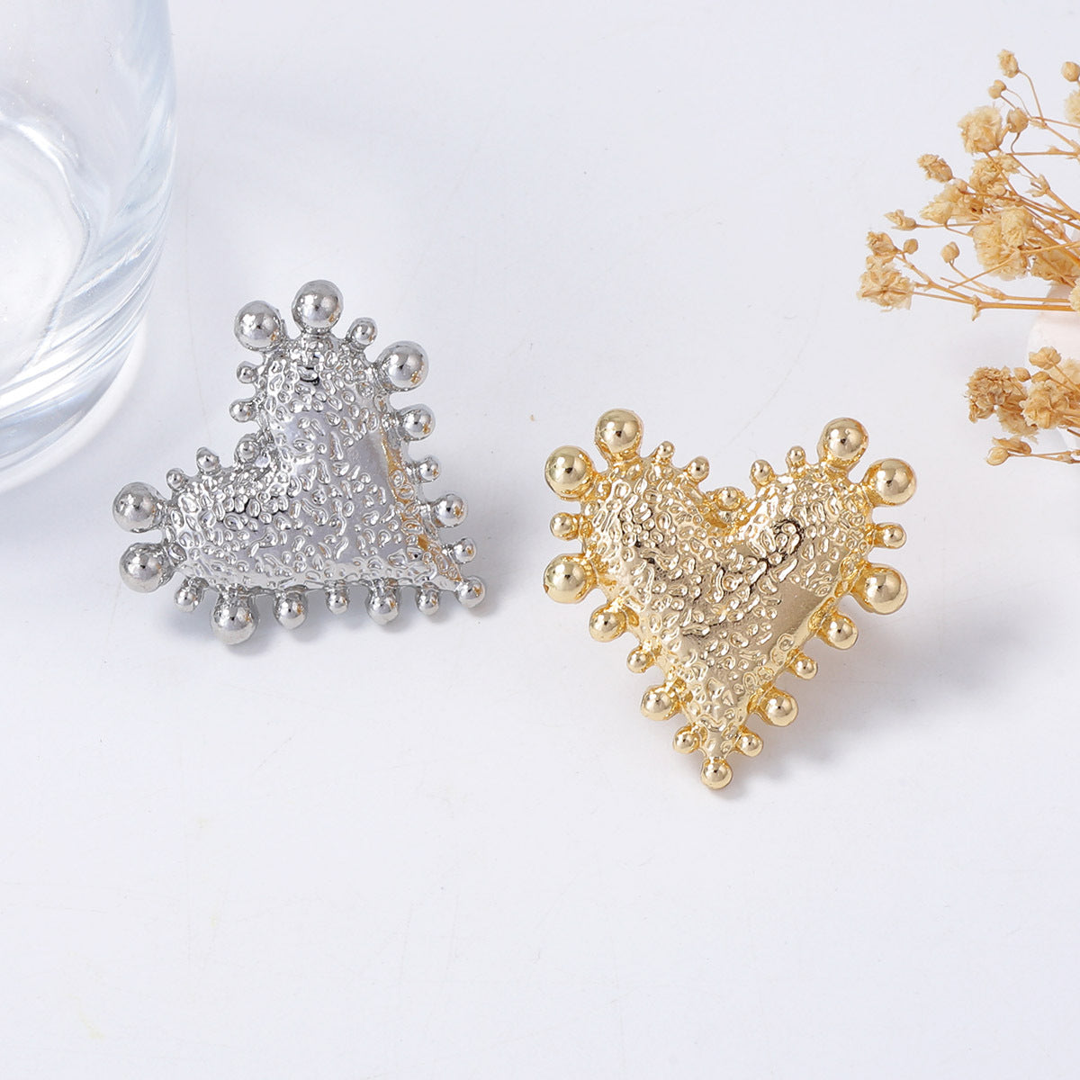 Retro Artistic Temperament Alloy Heart-Shaped Adjustable Ring - Unique Design for Effortless Everyday Style