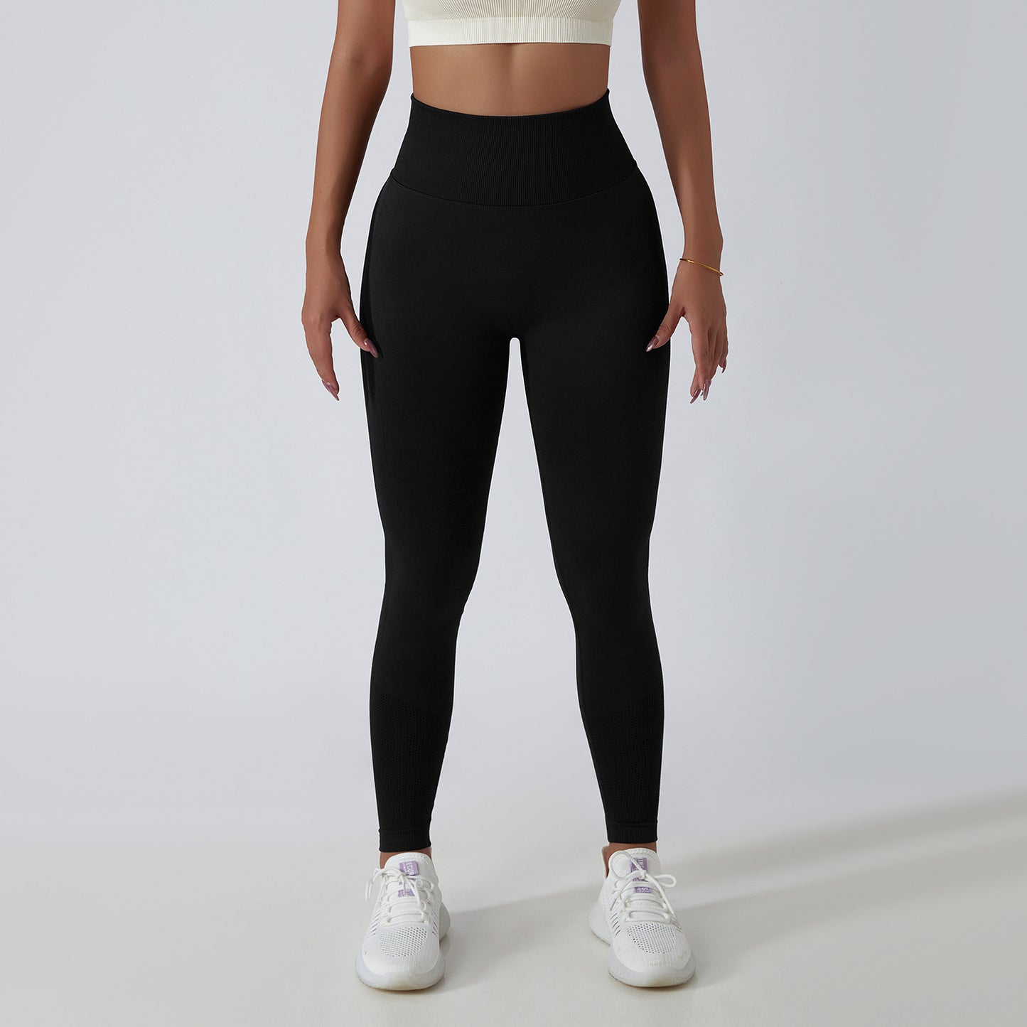 Seamless High Waisted Yoga Leggings for Women Breathable Butt Lifting Outdoor Running Fitness Pants for Yoga and Gym Workouts