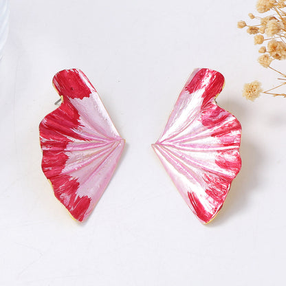 Stylish Minimalist Alloy Leaf-Shaped Stud Earrings - Unique Design for Everyday Wear, Perfectly Versatile for All Occasions